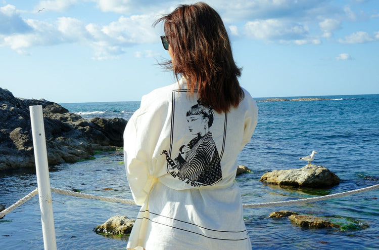 Sharp Silence ( "I Am Not a Quitter" serisi ) Keten Kimono